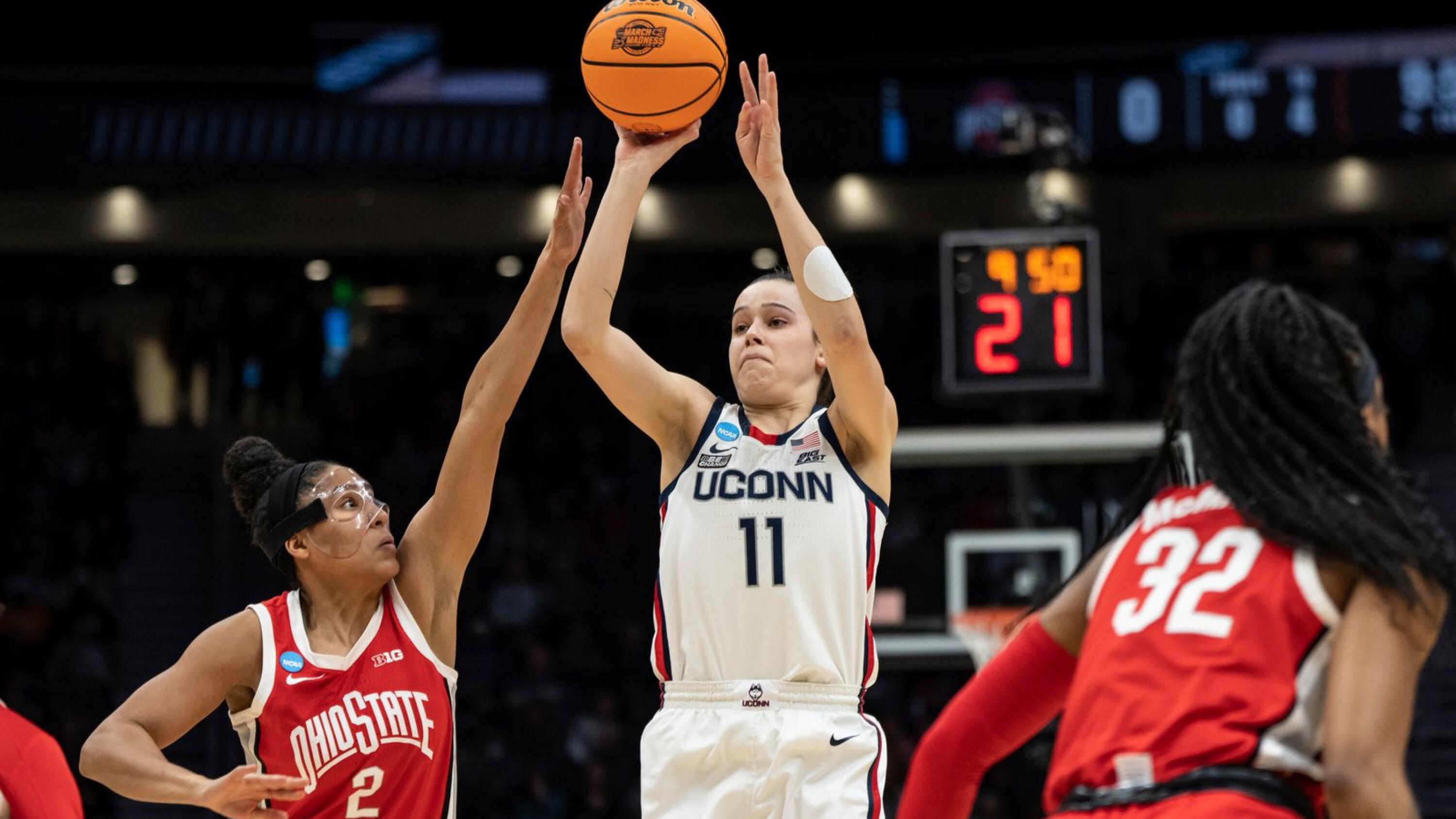March Madness: Ohio State overwhelms UConn, snaps Huskies' 14