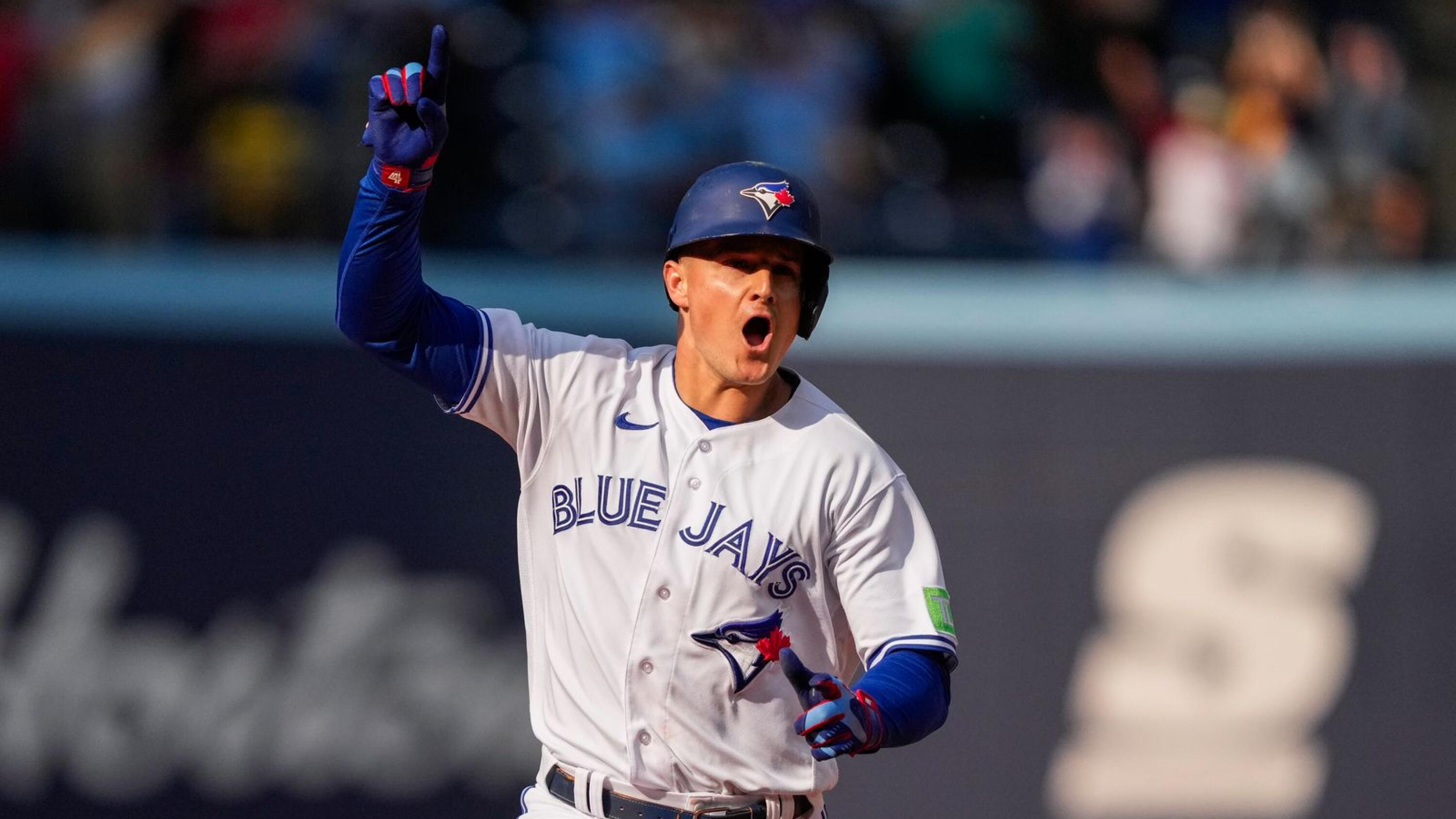 Chapman's 9th-inning double lifts Blue Jays over Red Sox 3-2 for