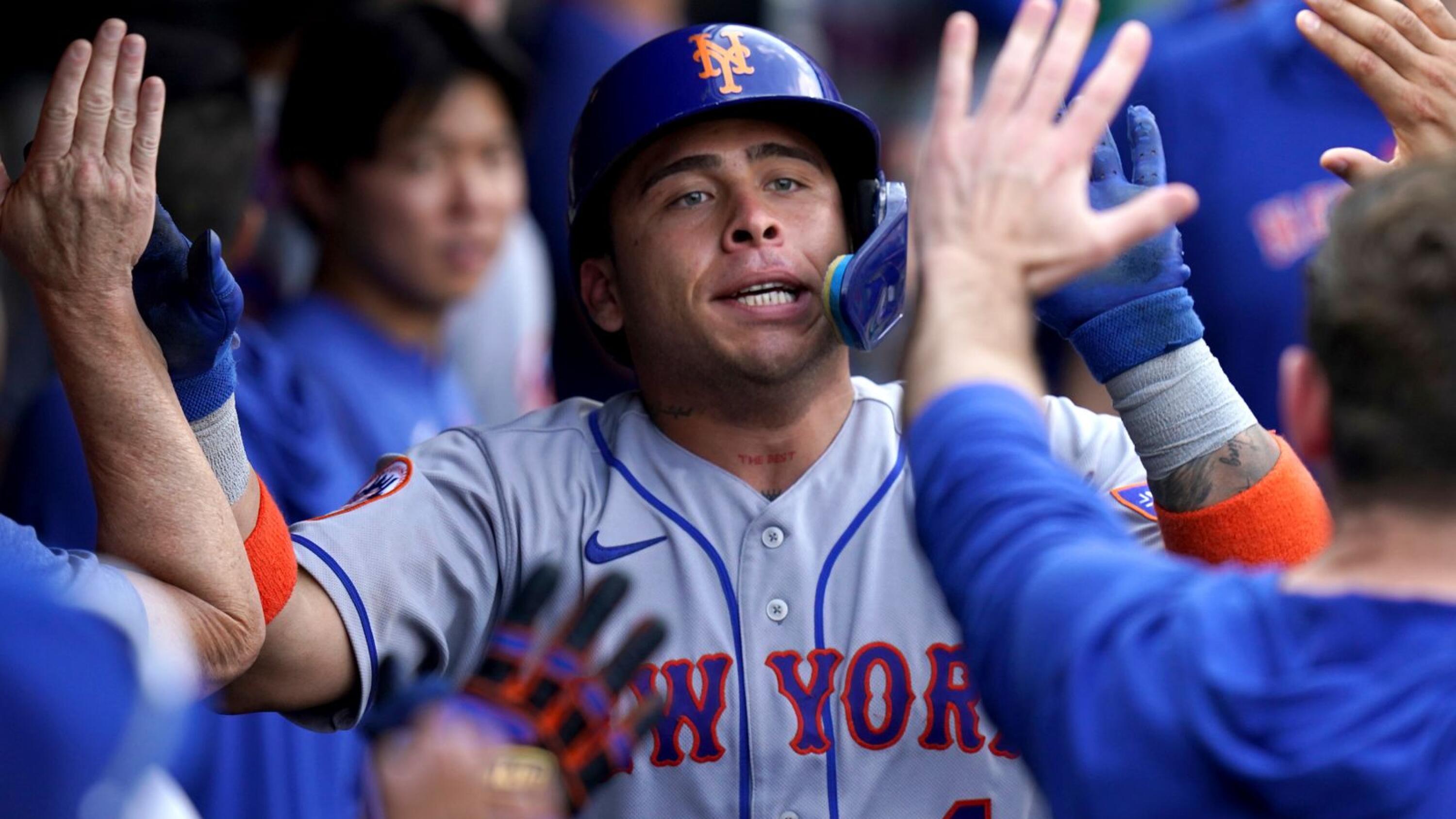 Mets stop 7-game skid, beat Pirates 5-1 behind Canha's 3 RBIs