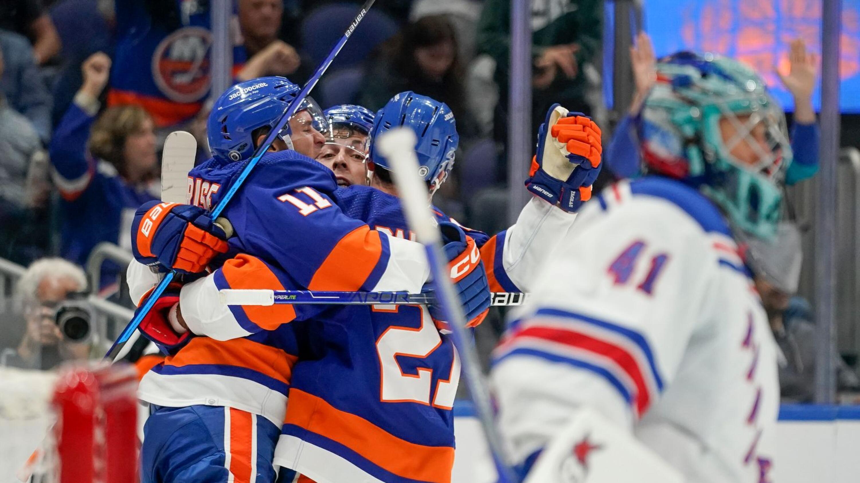 Islanders, Gulls youth hockey league battle over ice time - Newsday