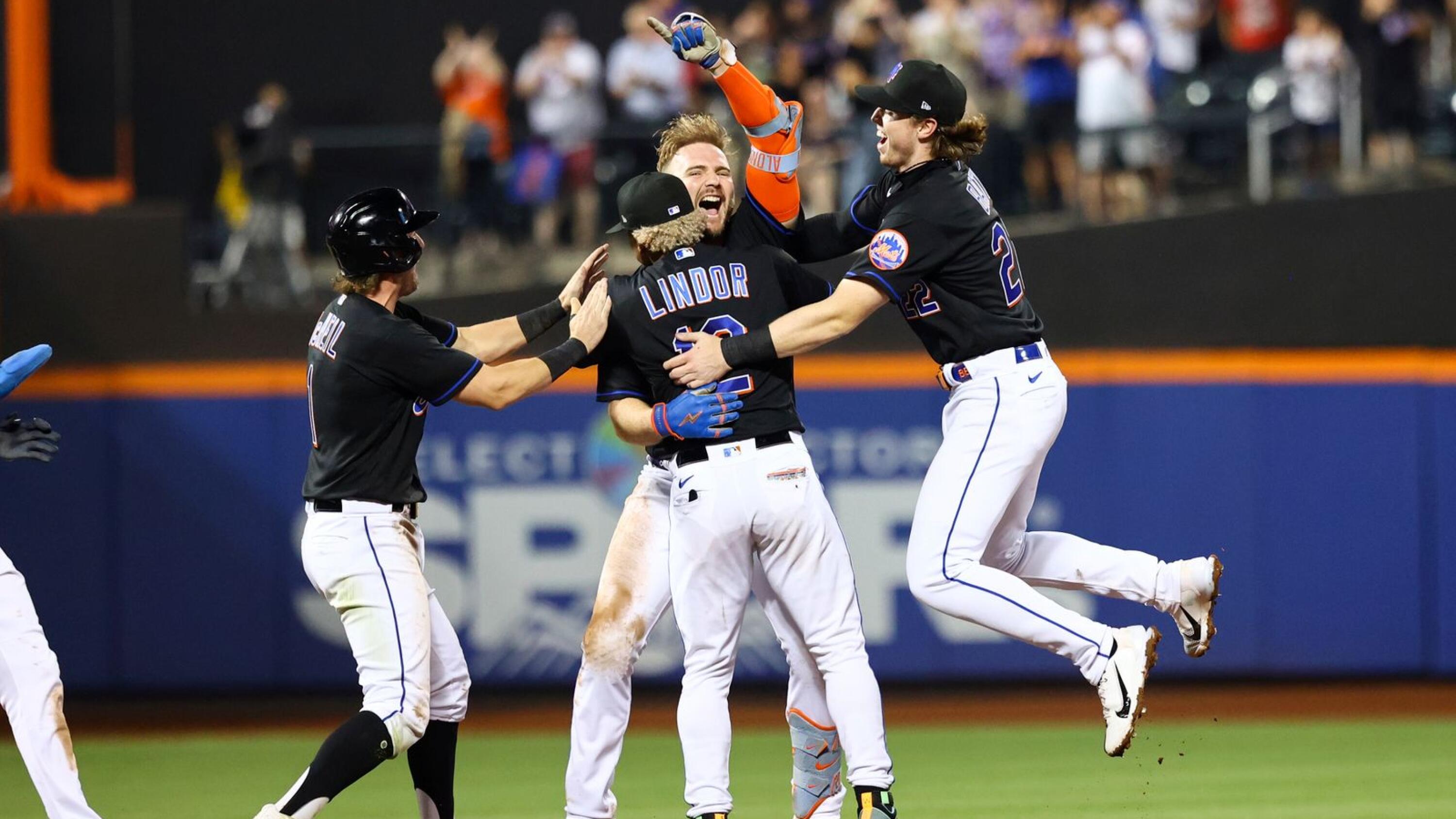 McNeil's tiebreaking homer in the 9th inning lifts the Mets to a 2-1 win  over the Marlins - The San Diego Union-Tribune