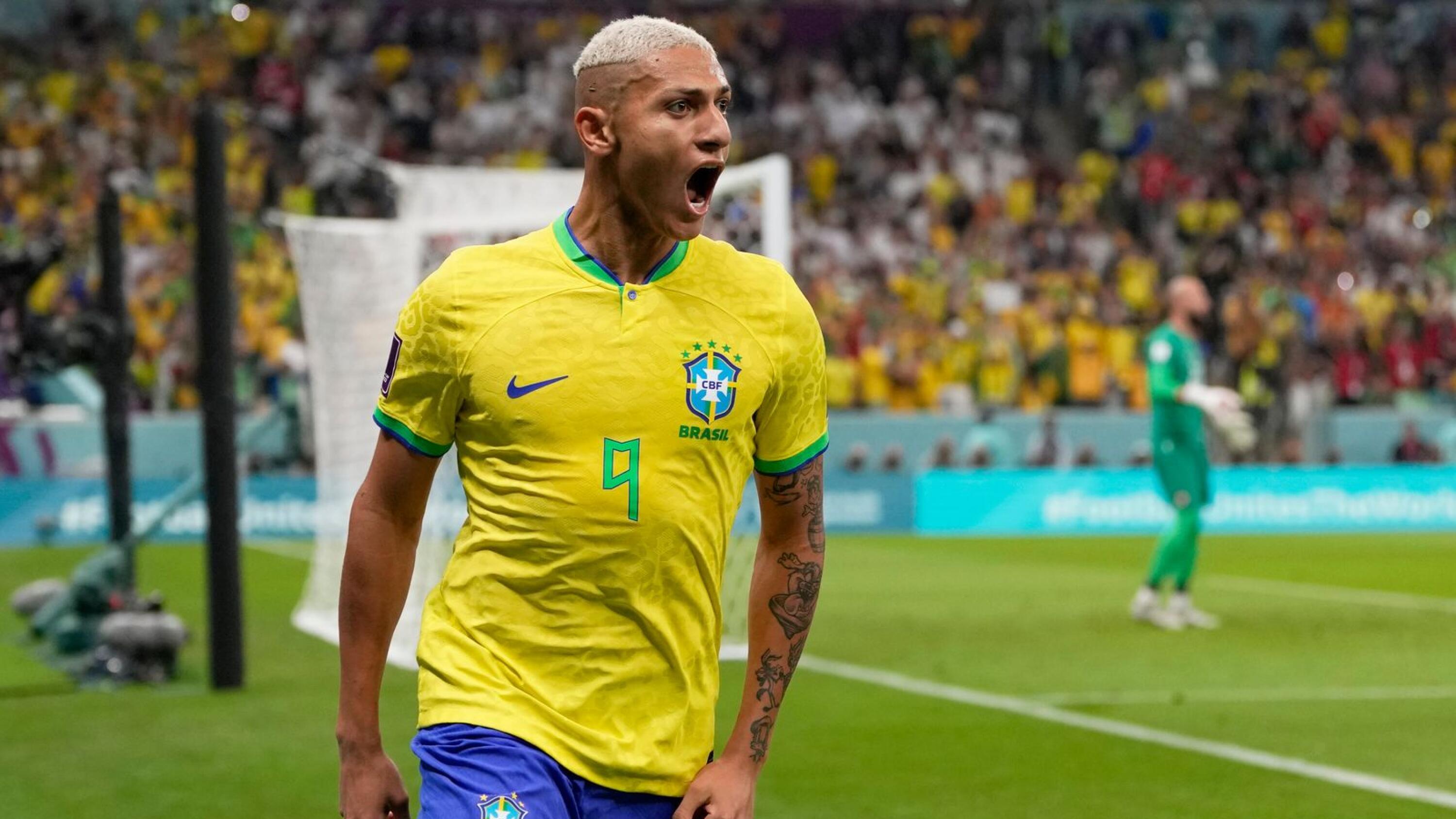 Neymar scores 78th, 79th goals to surpass Pelé and break Brazil's