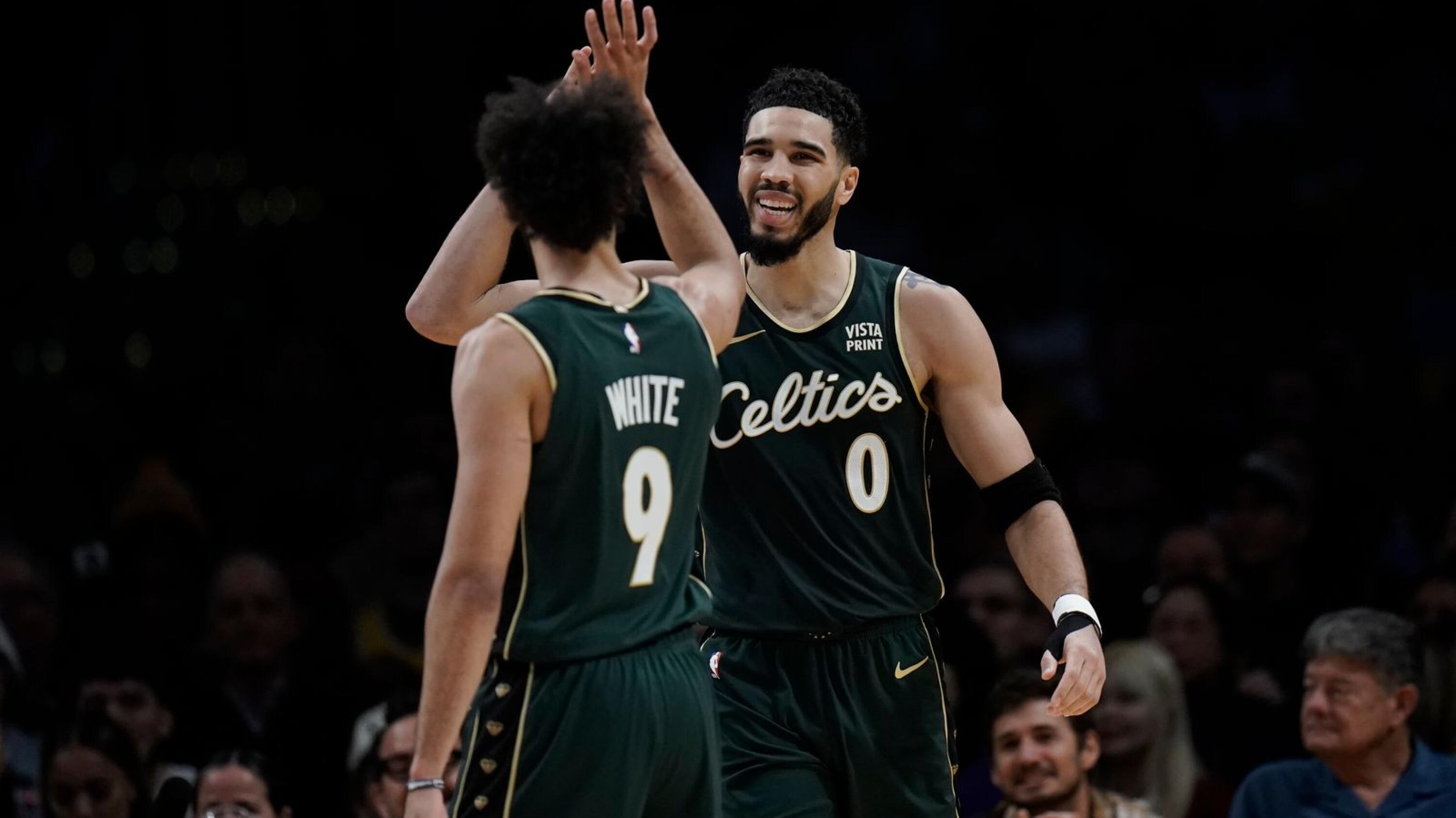 Celtics blow big lead, rally back, beat Lakers 122-118 in OT