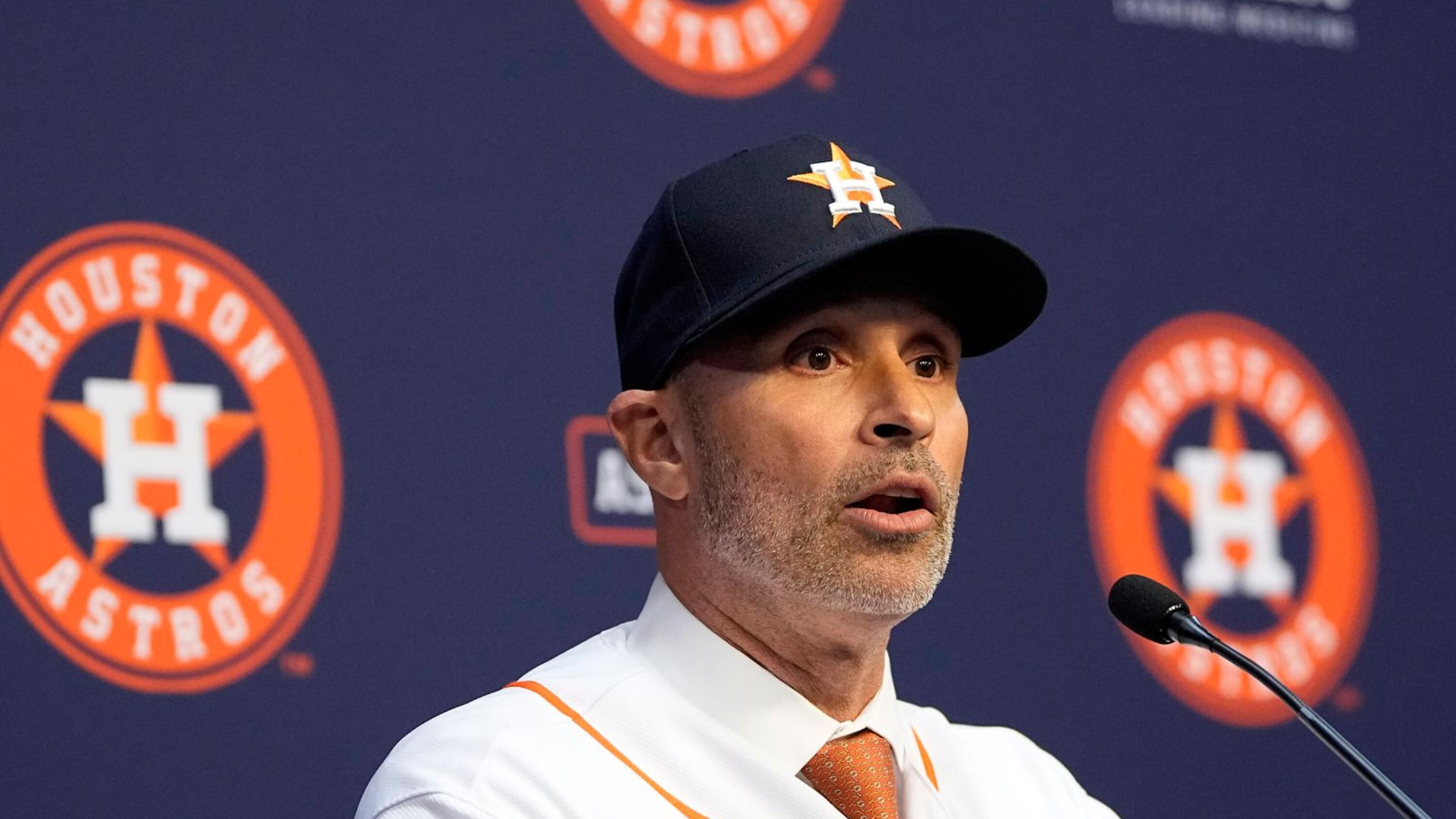 Joe Espada introduced as manager of Astros, replacing Dusty Baker, who retired last month