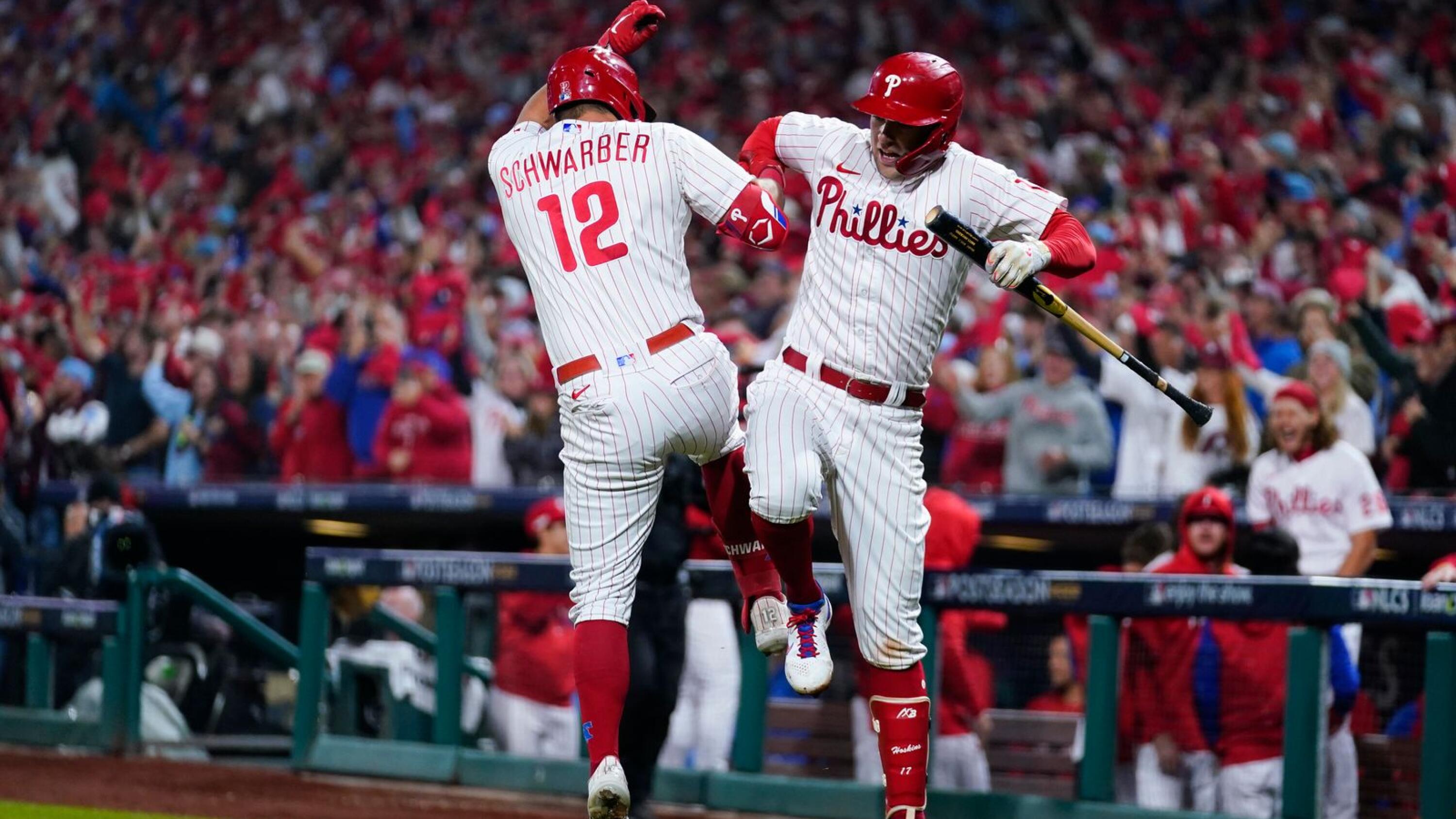Phillies shake off early deficit, outslug Padres 10-6 to take 3-1 NLCS