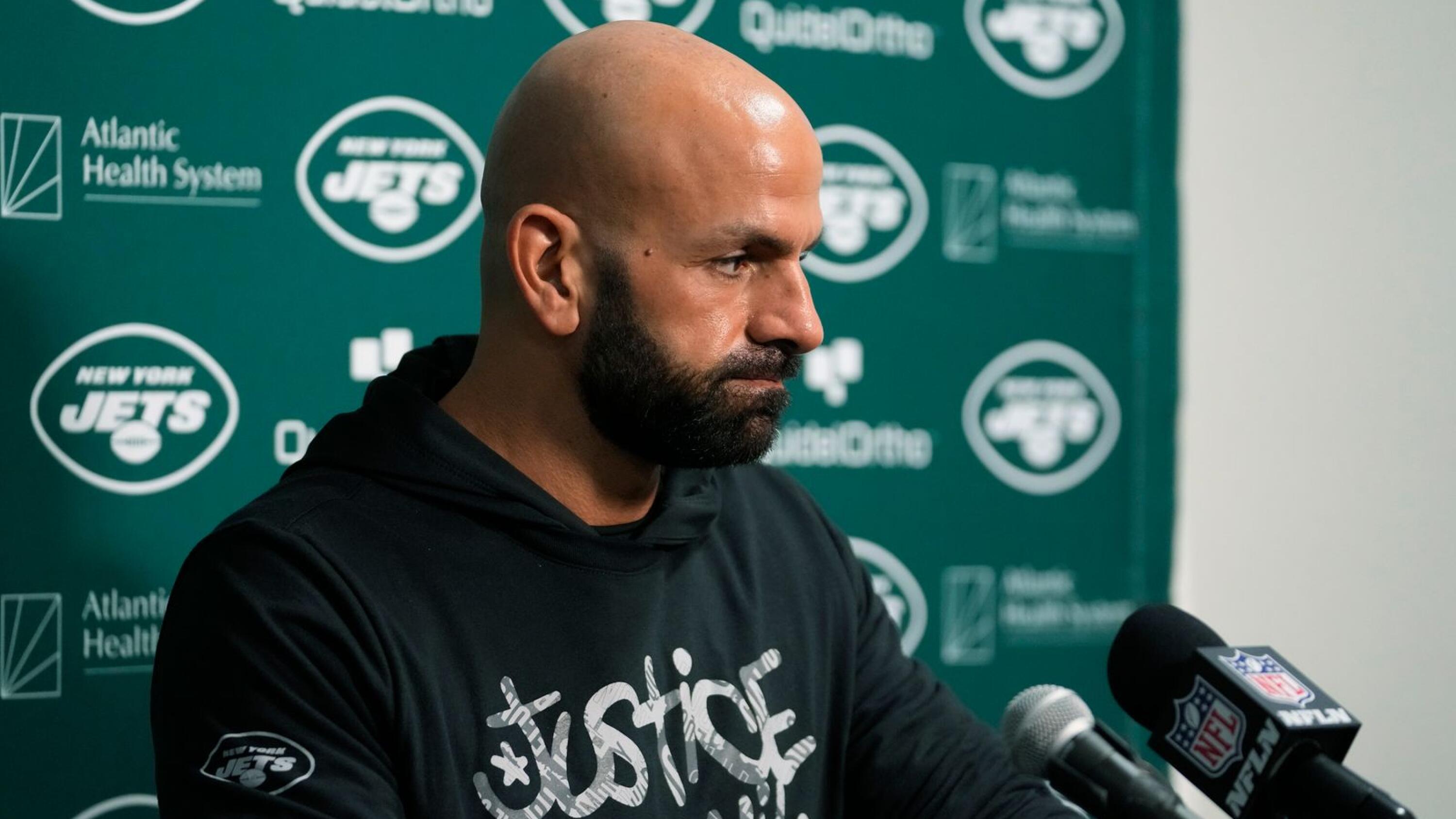 Seats are getting hotter for Jets coach Robert Saleh and GM Joe Douglas  after embarrassing loss