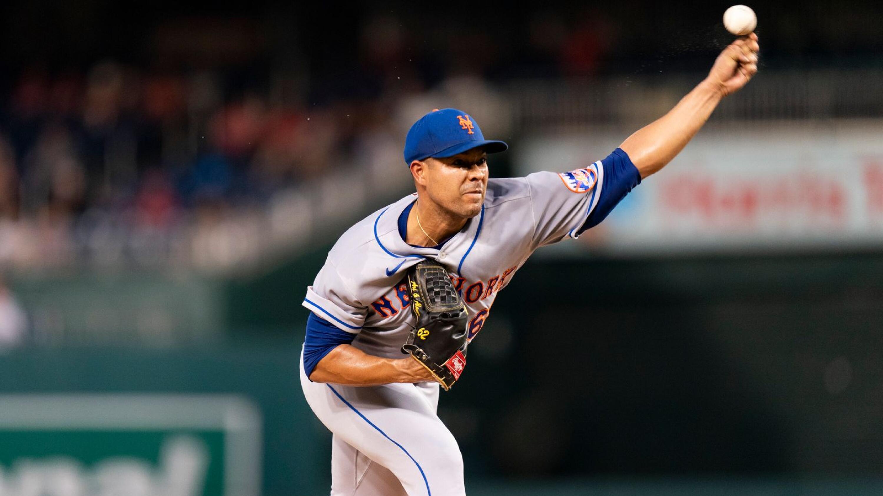 New York Mets' Jose Quintana pitches during the first inning of