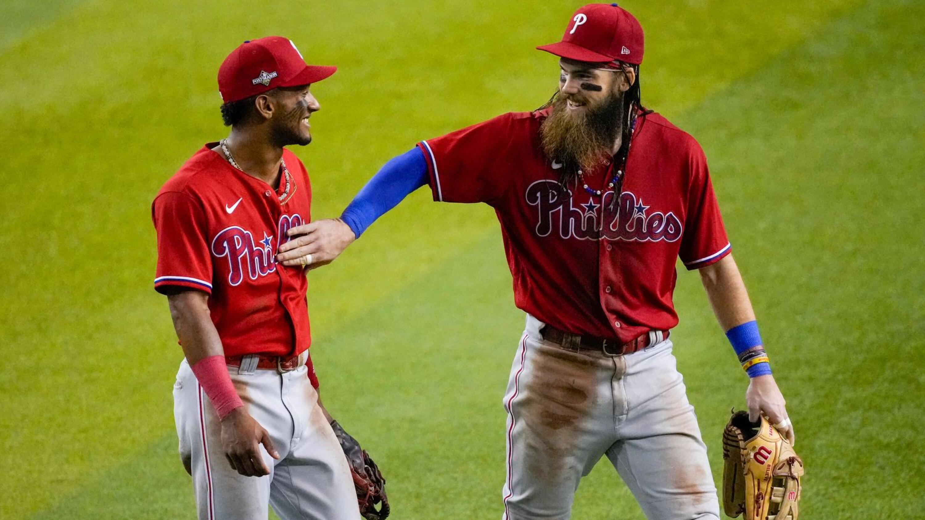 Phillies' Bryce Harper Collides With D-Backs' Gabriel Moreno on