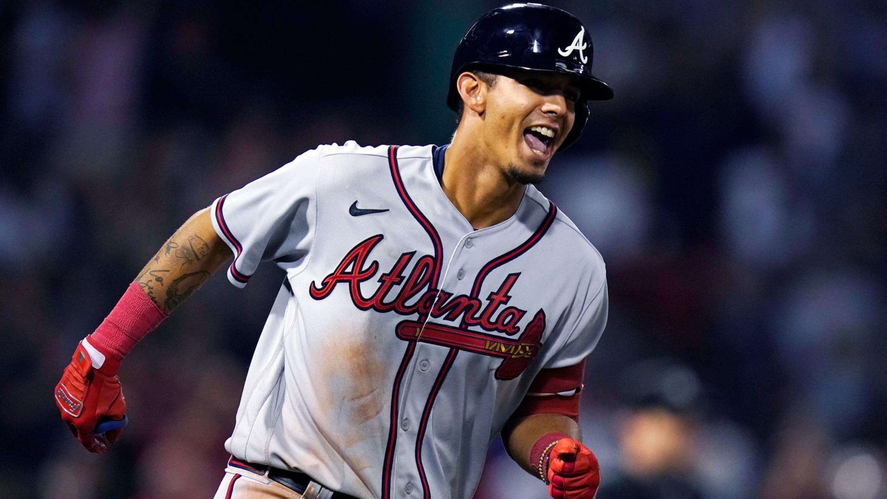 Orlando Arcia electric in Braves home opener - AS USA