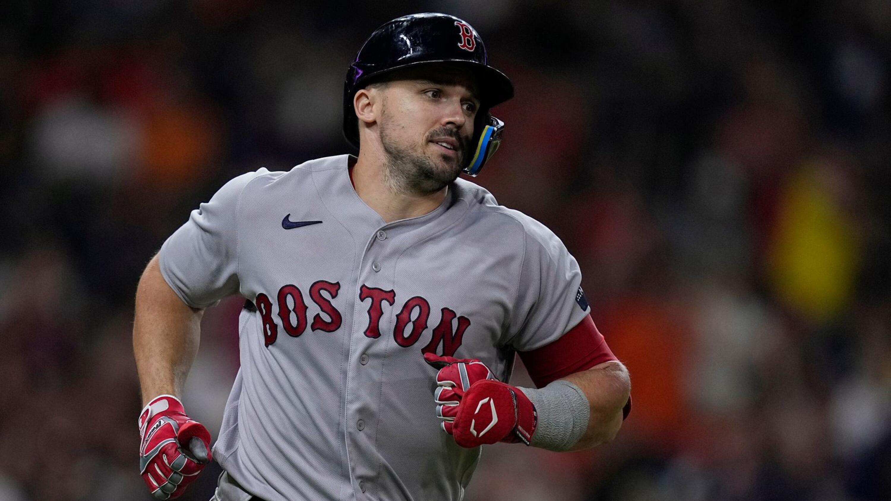 Adam Duvall hits 3-run homer in the 10th in the Red Sox's 7-5 victory over  the Astros