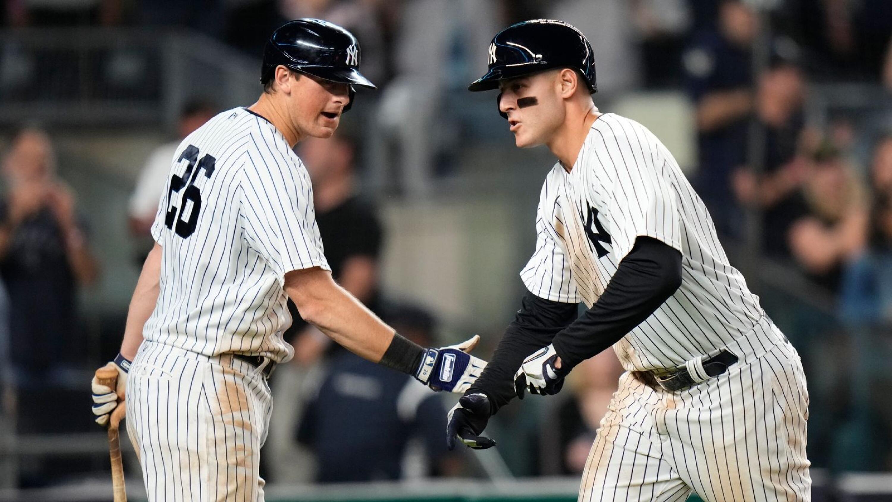 Rizzo homers twice as Yankees rally in eighth to beat Rays 6-5
