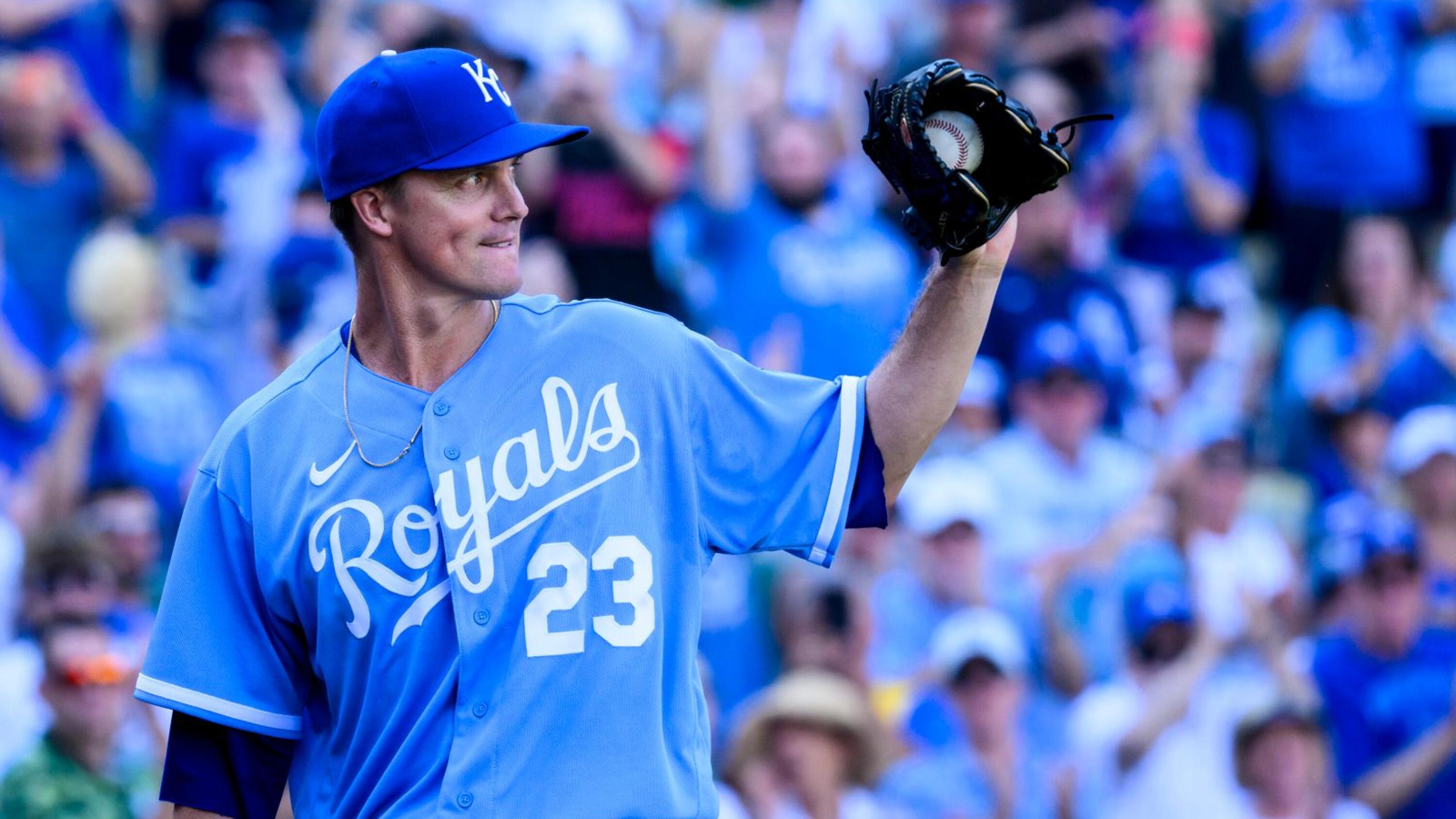 ⚾ Greinke pitches Royals to win over Yankees in what could be his