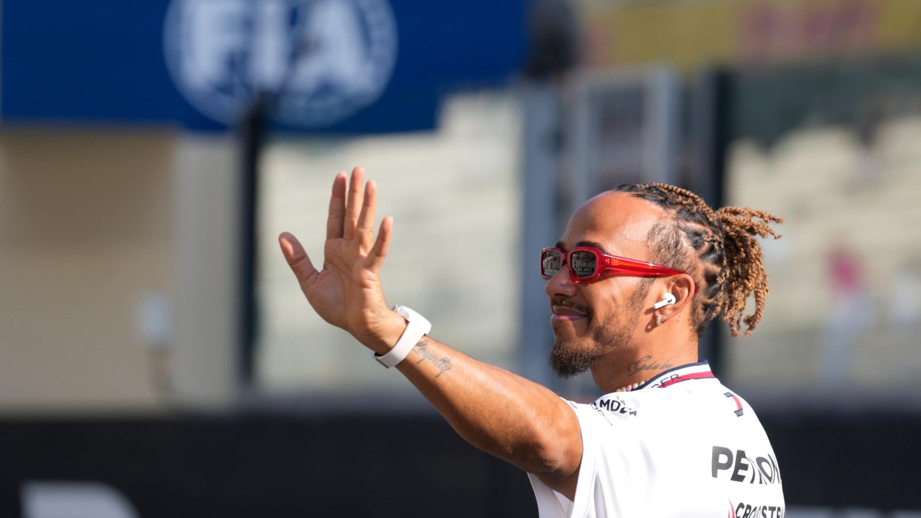 Former F1 champion returns to Ferrari 