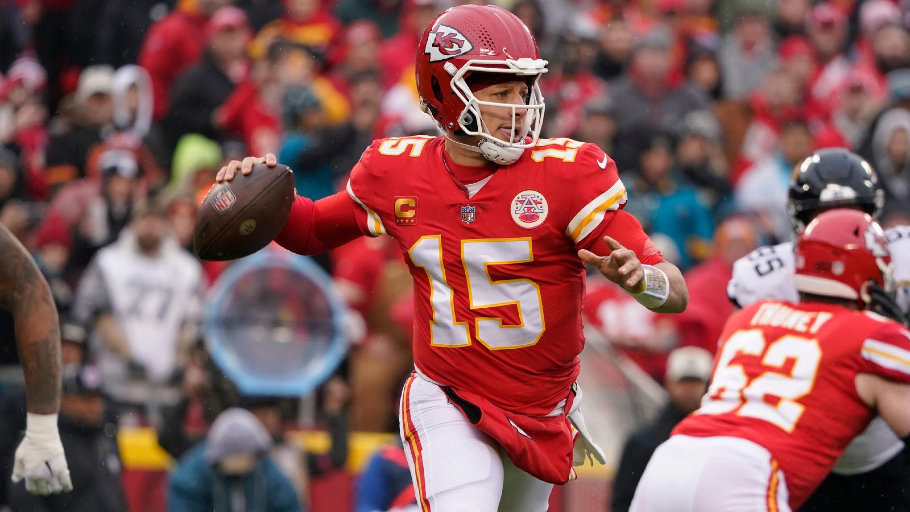 PFF on X: Only QBs to beat Patrick Mahomes in the playoffs: Tom