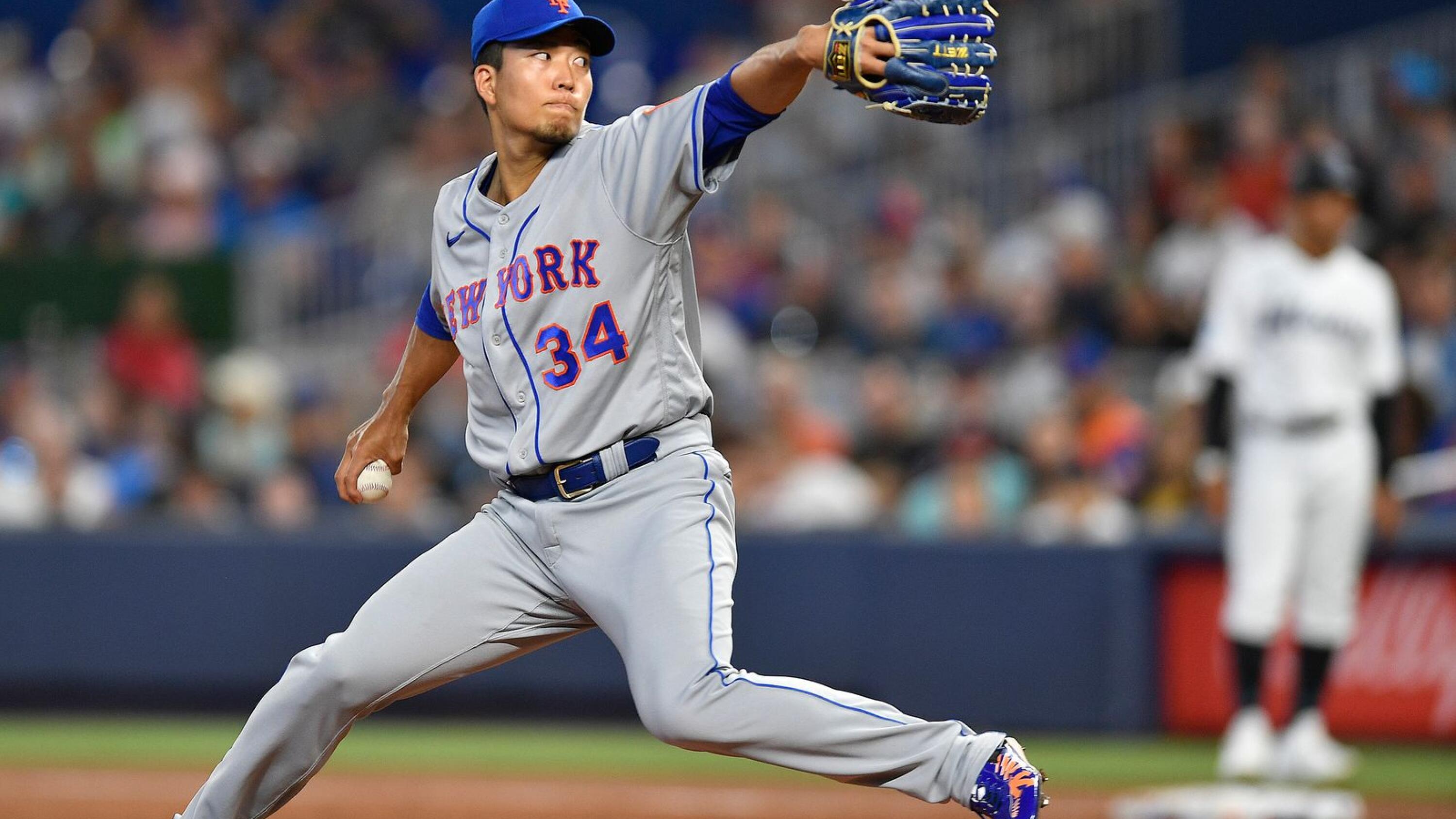 Senga pitches Mets past Marlins in Citi Field debut