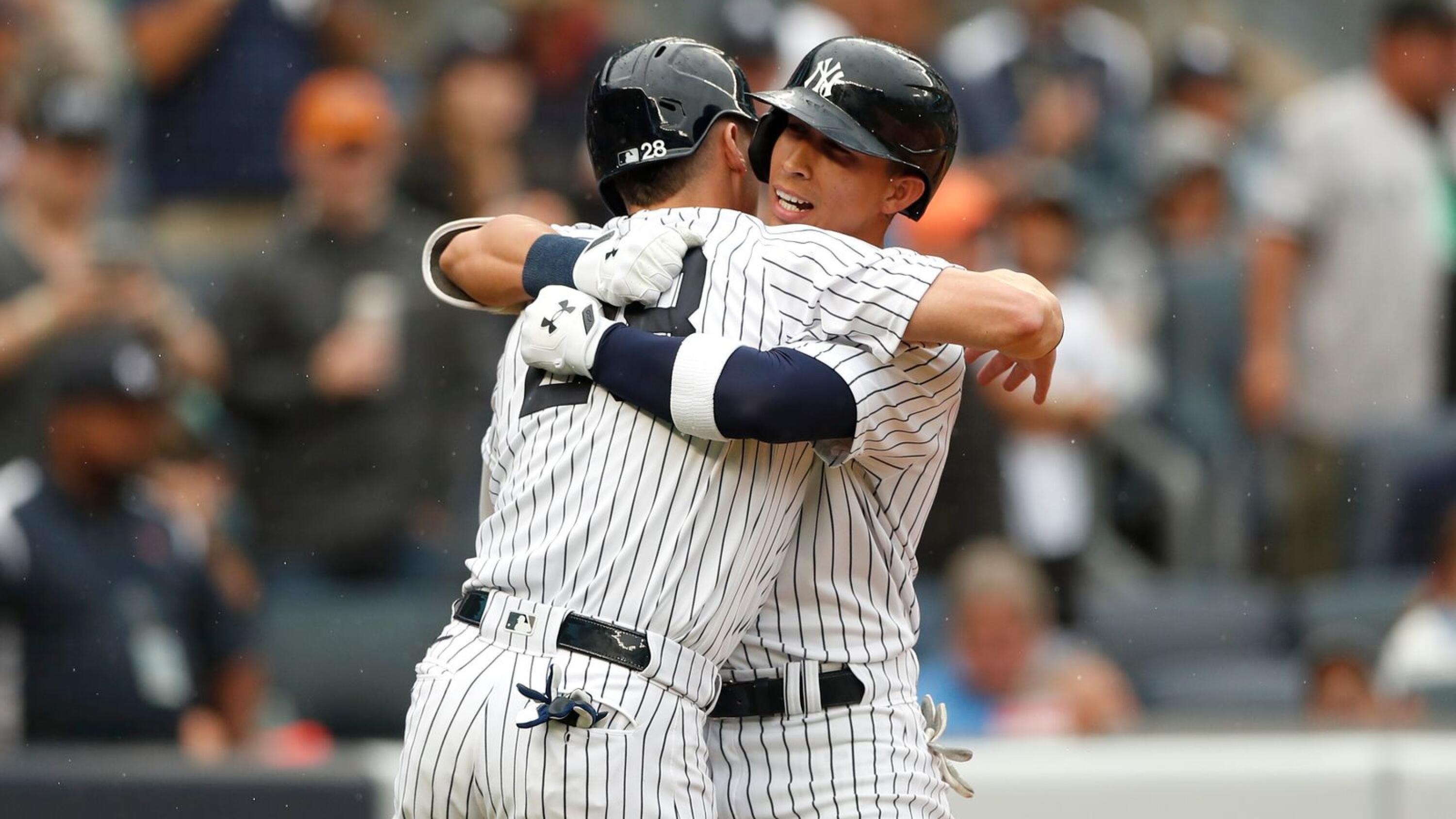 Judge hits 2 of Yanks' 6 HRs in rout of Cubs, 10th win in 11