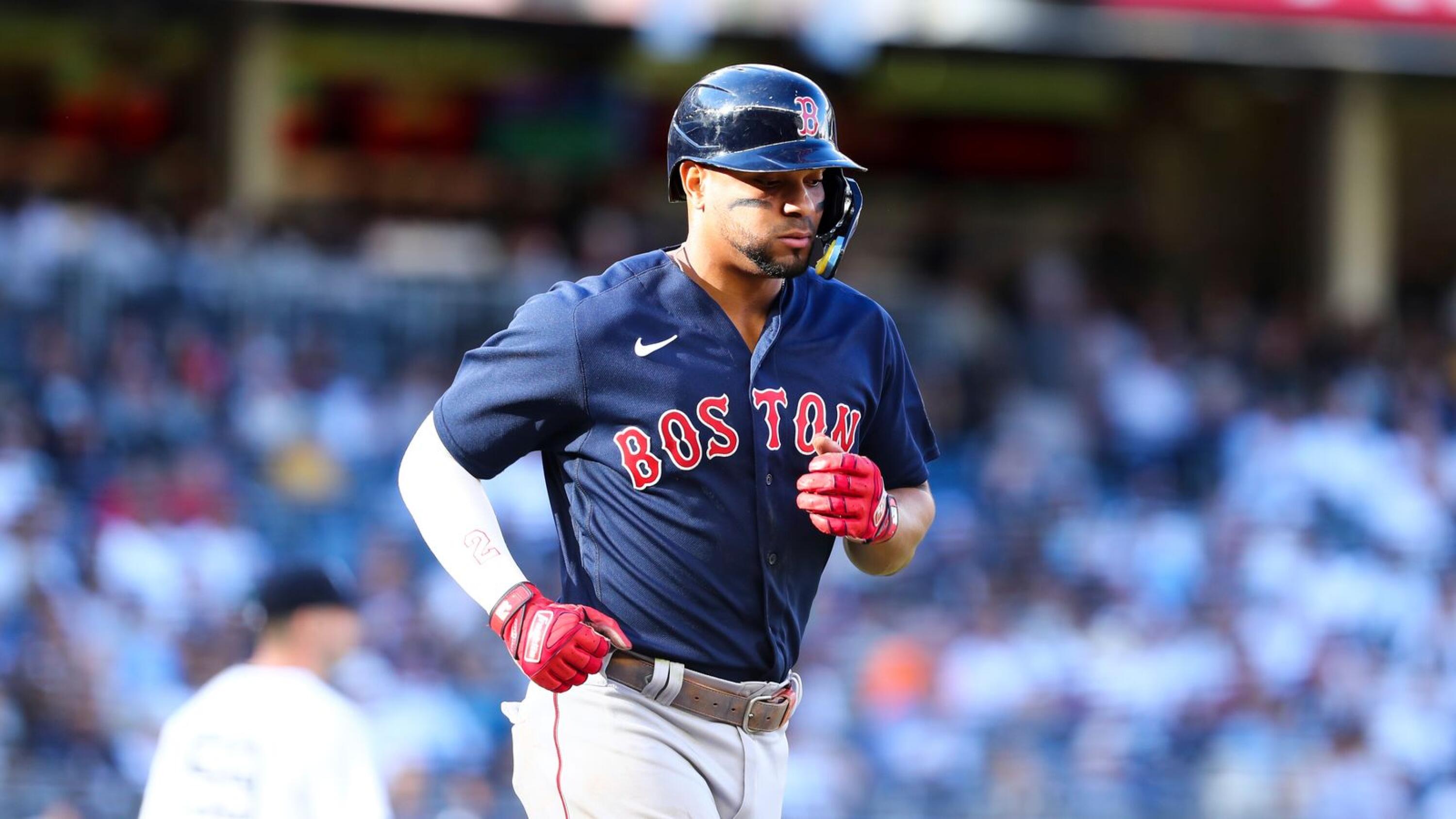 Xander Bogaerts opts out of final three years of contract with Red