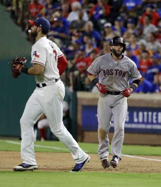 Gomes lifts Red Sox to fourth straight win