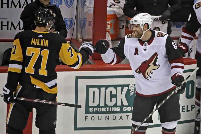 NHL roundup: Penguins rout Coyotes in opener