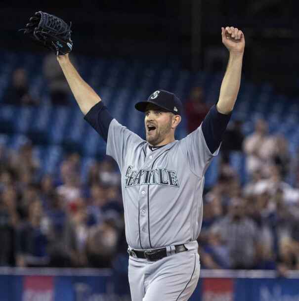 Healy's home run lifts Mariners past Royals for sixth straight victory, Mariners