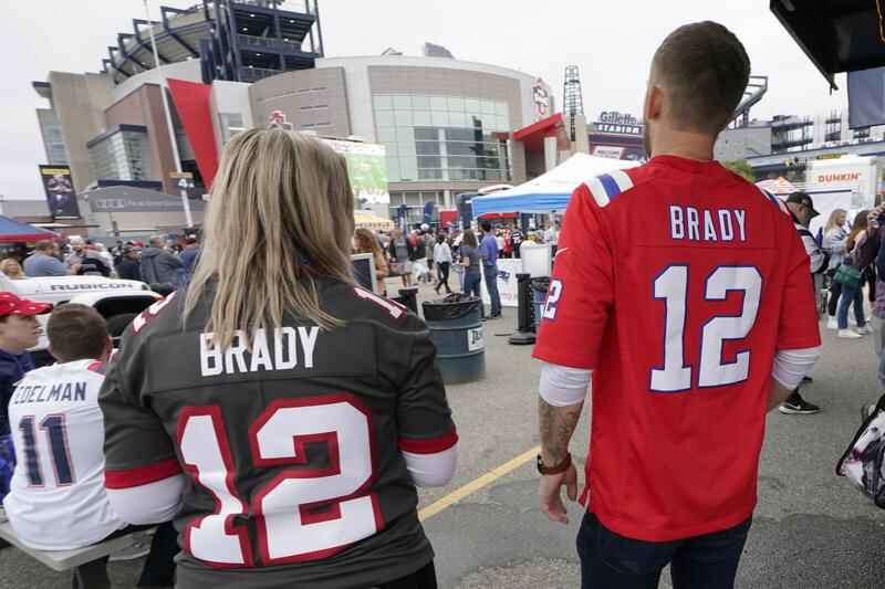 Brady gets win, passing yards record in return to Gillette