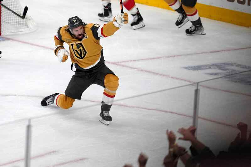 Golden Knights blast Panthers 9-3 in Game 5 to capture for Stanley Cup –