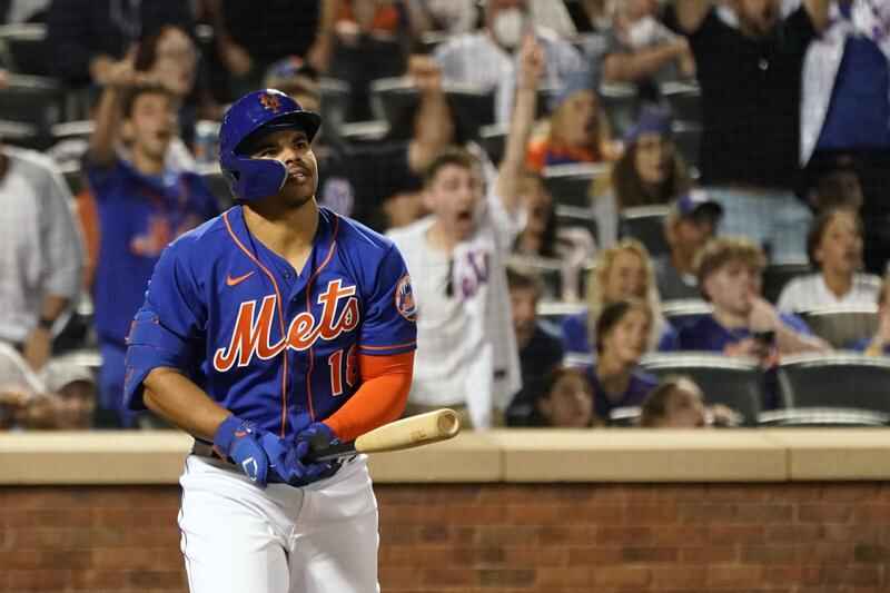 Mets rally to complete sweep of Phillies