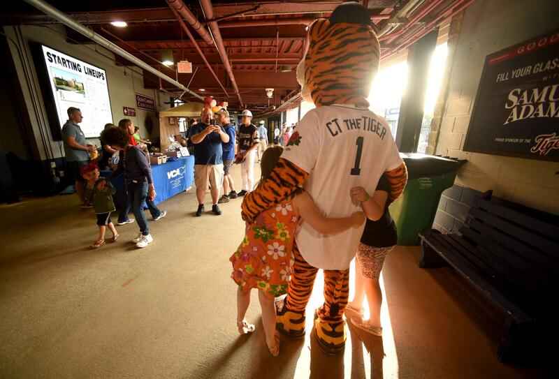Family Fest 2013, Detroit Tigers Mascot Paws.