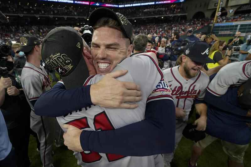 Braves rout Astros, win first World Series crown since 1995