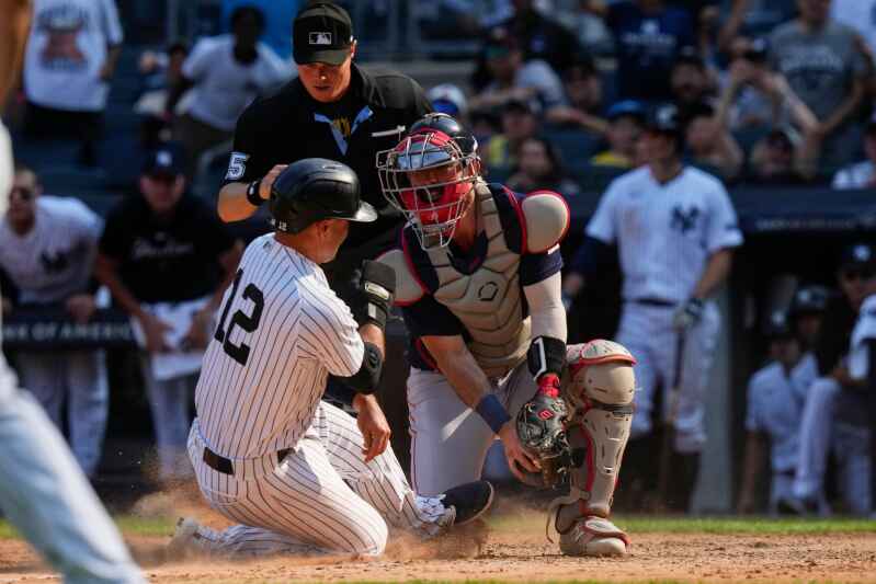Yankees lose 8 in row for first time since 1995 as Justin Turner leads Red  Sox to 6-5 win - What's Up Newp