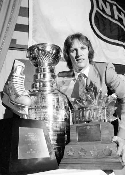 Four-time Stanley Cup winner Mike Bossy reveals lung cancer