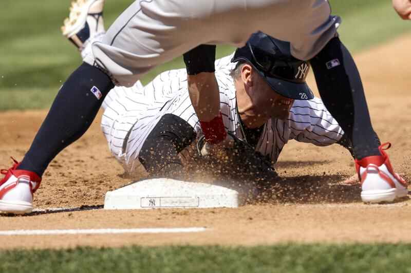 Steven Kwan Exits Guardians, Yankees Game With Injury - Sports