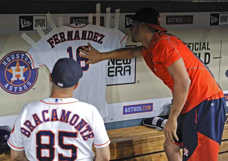 Bag of Jose Fernandez-signed baseballs washes up on Miami Beach