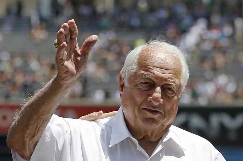 Hall of Fame Manager Tommy Lasorda Dies at 93 - WSJ
