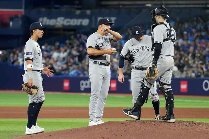 Yankees halt Blue Jays' winning streak