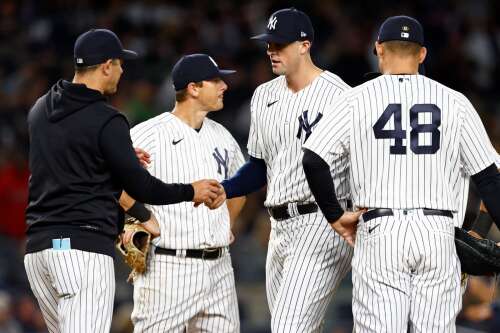 I woke up today preparing to pitch': Clay Holmes vocal amid Aaron Boone  sitting in him in Yankees' loss vs. Guardians