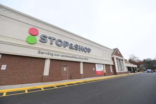 Stop & Shop is stopping all cigarette sales this week