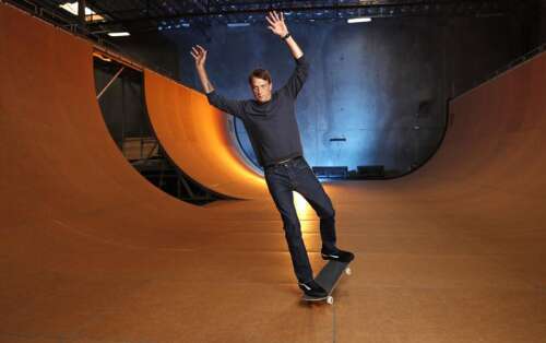 Video: Tony Hawk yells at San Diego skaters, 'do a kickflip