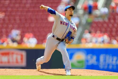 Back in black, Mets lose to Reds after busy trade deadline day