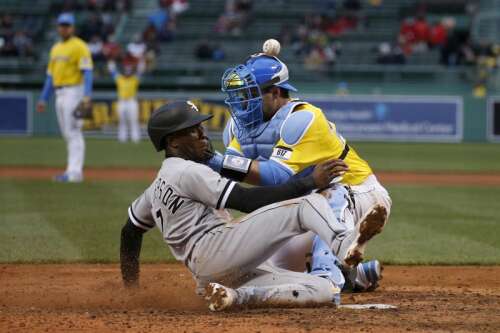 New-look Red Sox top White Sox 7-4, Gonzalez HR starts rally