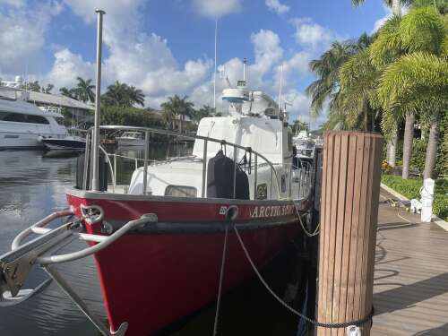 Polar boat arrives at the Coast Guard, Navy reunion imminent