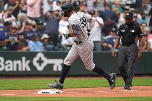 Santana's homer helps Mariners rally to beat Yankees, Sports news, Lewiston Tribune