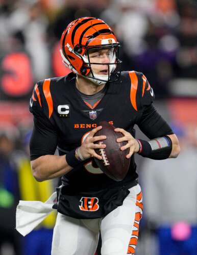 Bengals want ball in Burrow's hands with ground game stalled