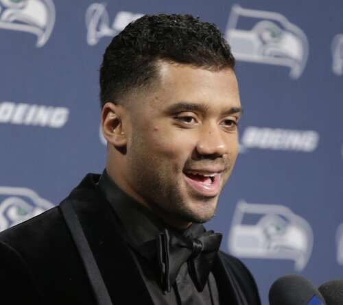 Russell Wilson to suit up Saturday for Texas Rangers in spring training 