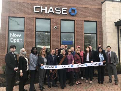 Chase Bank OpensNew Branch on Main Street