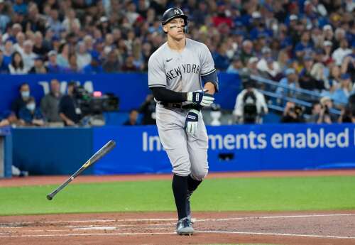 Yankees' streak stopped in Toronto with 2-1 loss to Jays