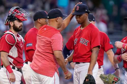 Marlins' Gurriel scratched from Red Sox game after being hit by a ball in  batting practice