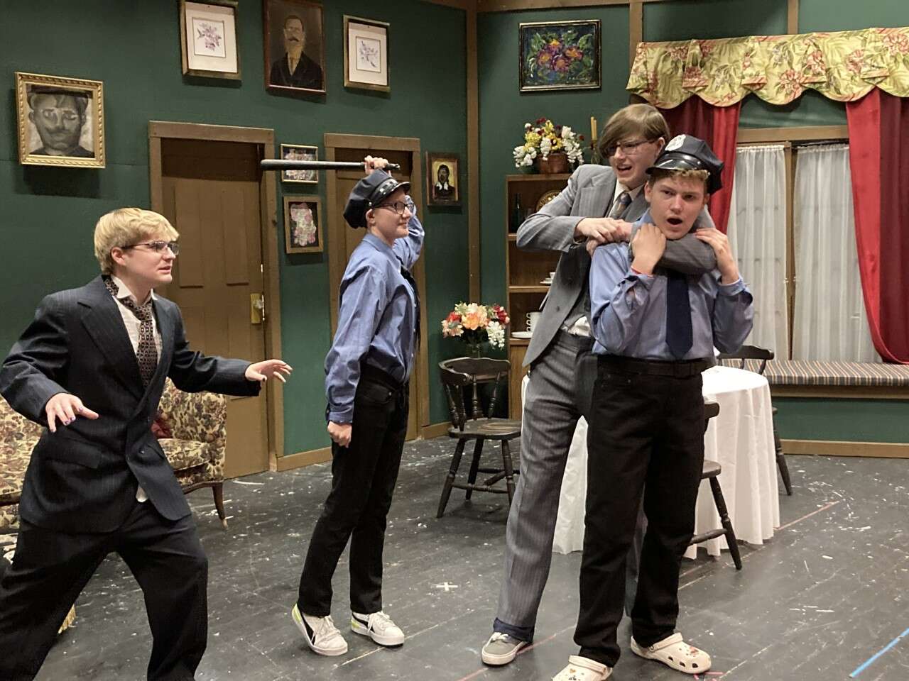 Arsenic and Old Lace' performed with flair and style – Daily Local
