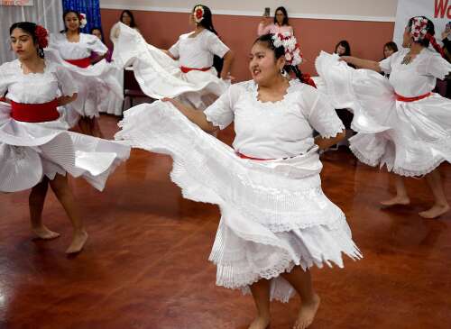 Women Between Cultures celebrates a year as support group for Latin American womenWomen Between Cultures celebrates a year as support group for Latin American women – theday.com – New London and southeastern Connecticut News, Sports, Business, Entertainment, Video and Weather – The Day newspaper