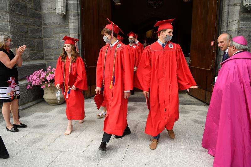 st-bernard-class-of-2021-graduates-in-ceremonies-at-the-cathedral-of
